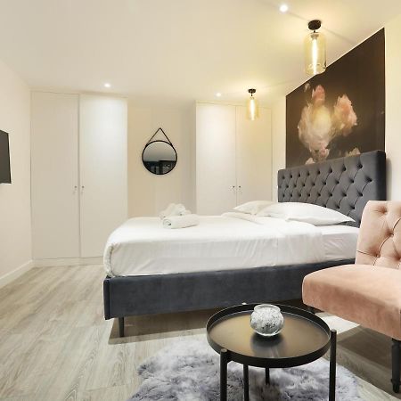Rent A Room - Apartment St Honore Paris Exterior photo